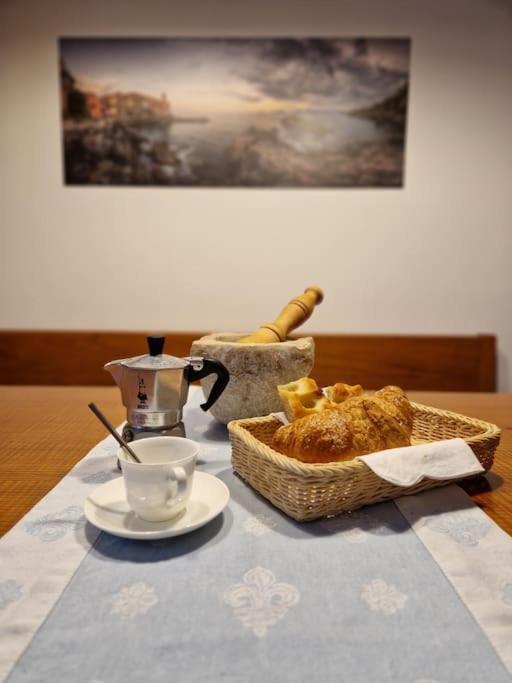 Ancora Qui, Nel Golfo Dei Poeti Apartment ลาสเปเซีย ภายนอก รูปภาพ
